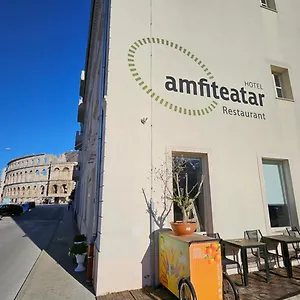 Amfiteatar Szálloda Póla
